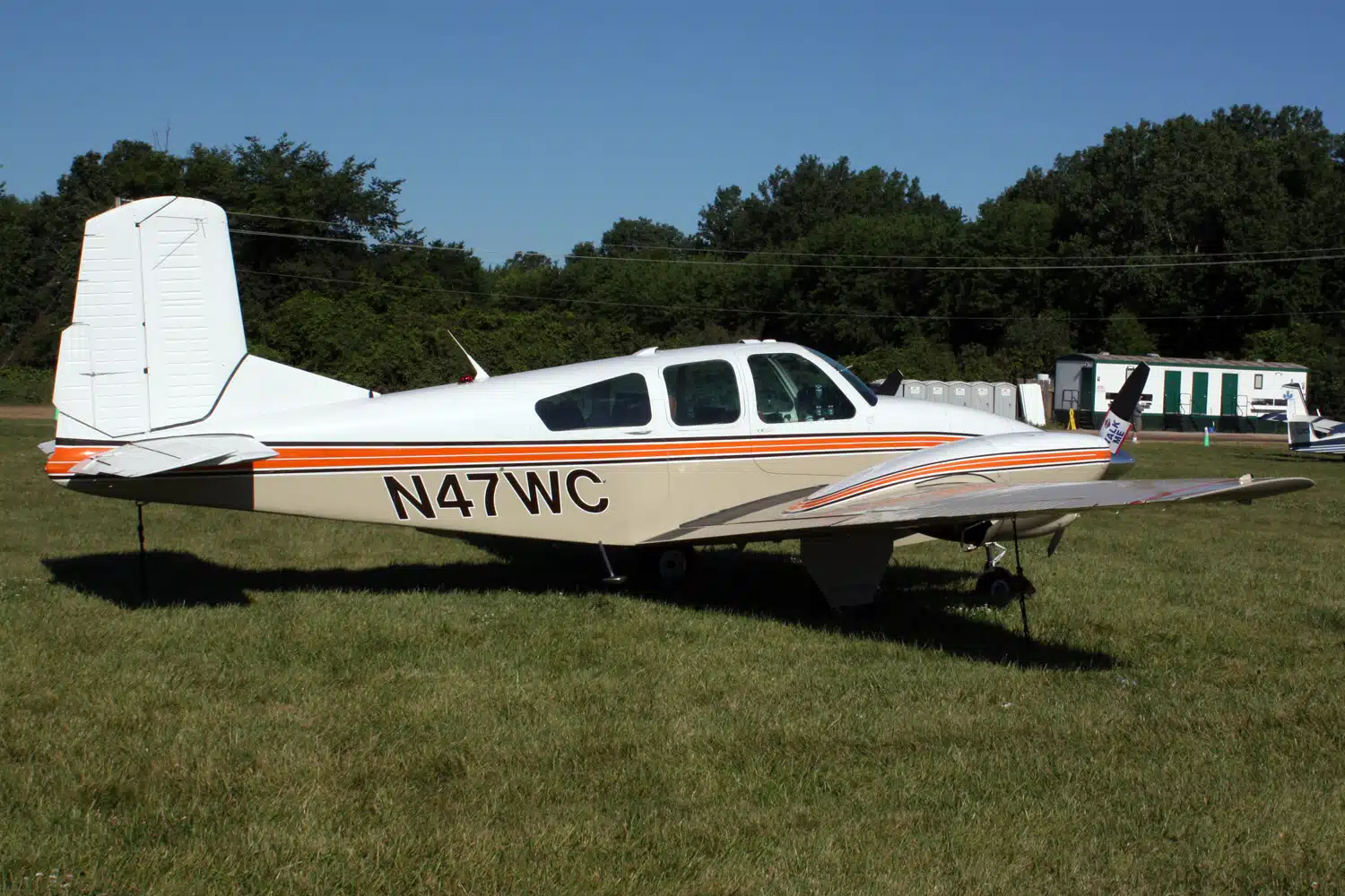 Beechcraft B95 reference aircraft photograph
